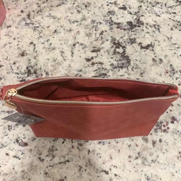Ulta makeup bag Nwt - Picture 2 of 3